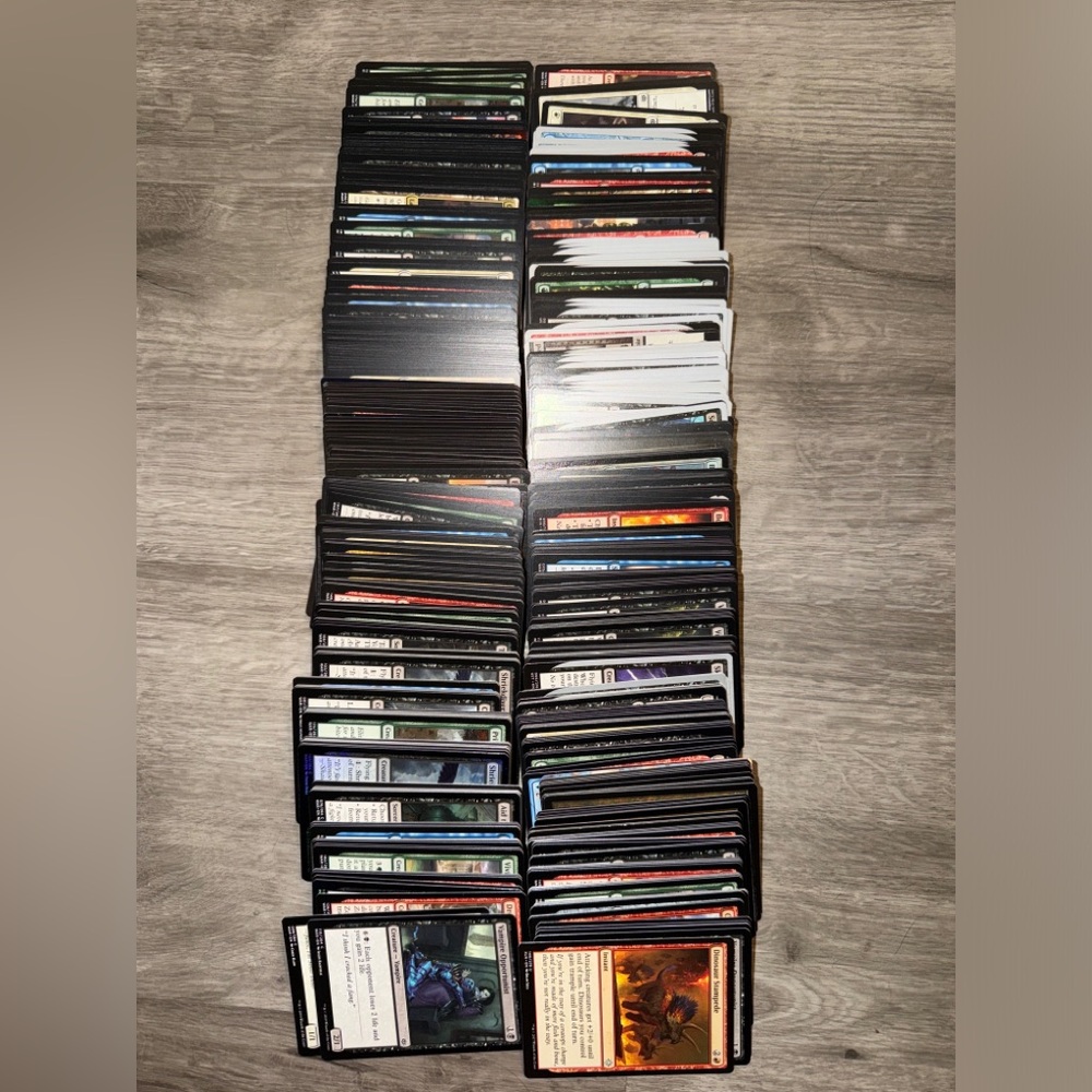 Bundle of magic the gathering cards